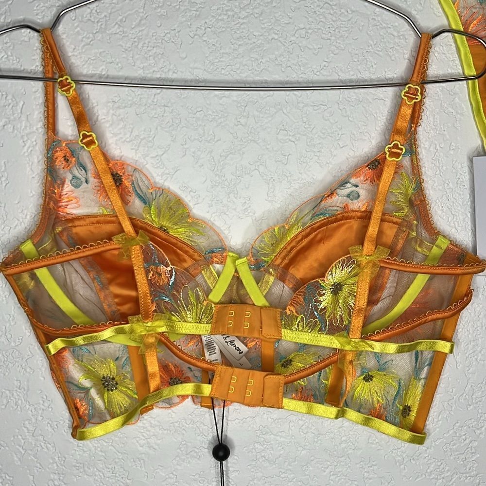 NWT For Love and Lemons Waterlily Embroidered Corset Brassiere and Thong - Picture 5 of 10